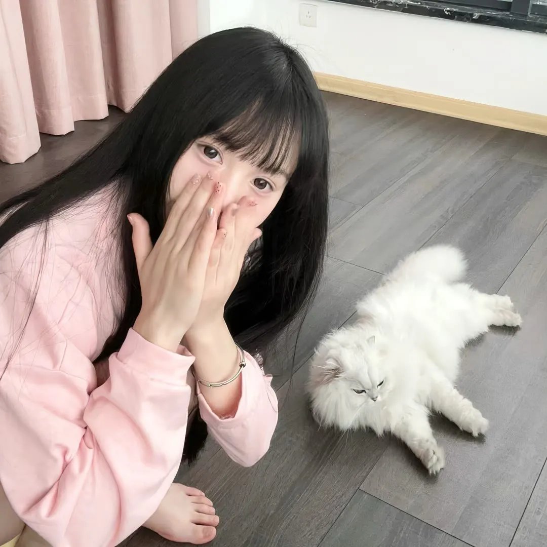 奇怪的她 海报